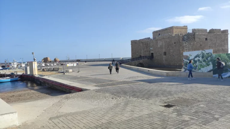 Гавань Пафоса — город, где находится The International School of Paphos Гавань Пафоса — город, где находится The International School of Paphos