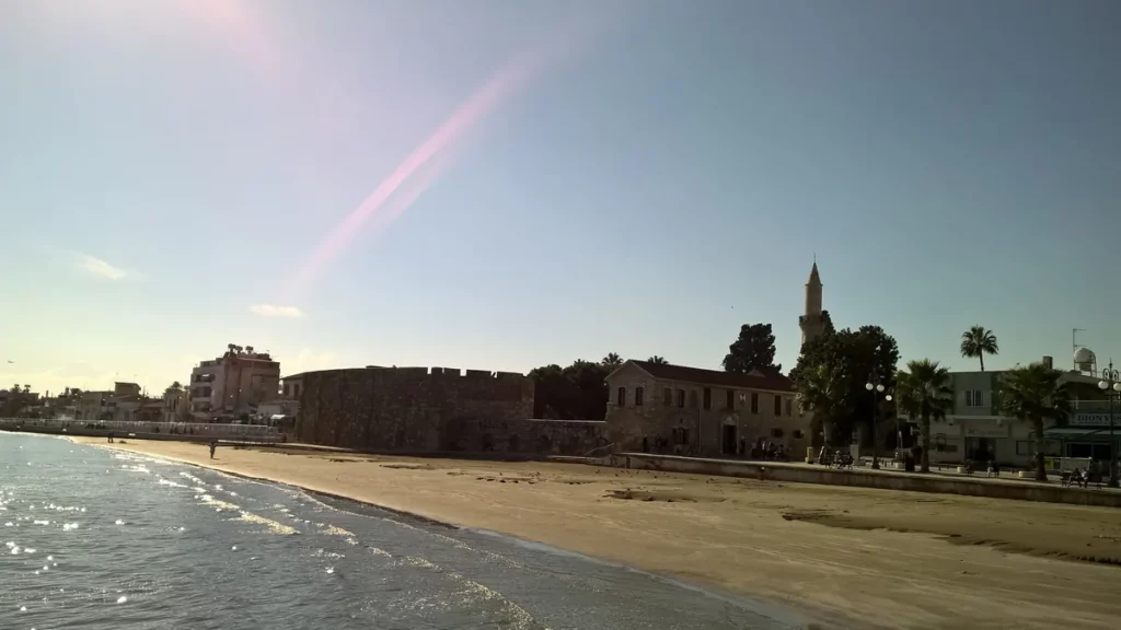 Ларнака — город, где находится UCLan Cyprus