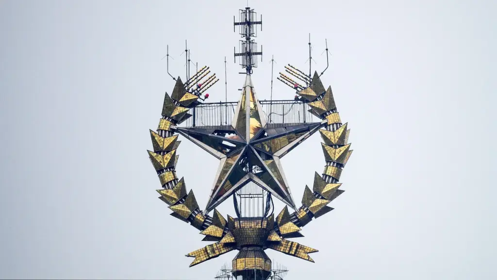 Шпиль главного здания МГУ