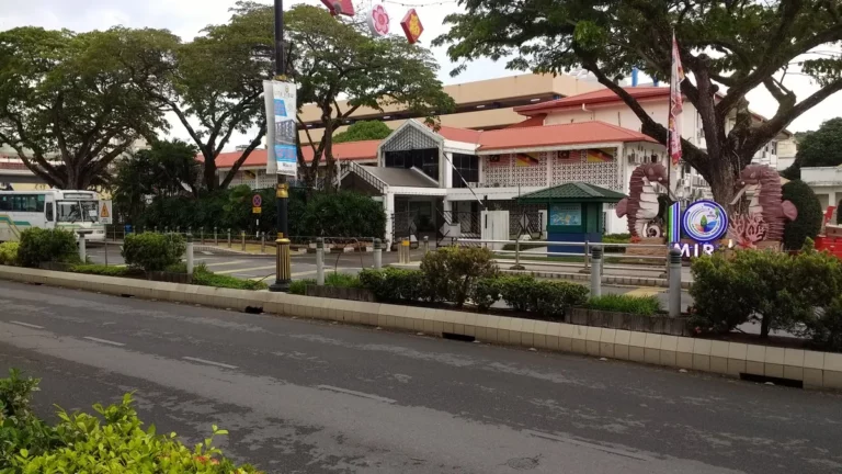 Мири — город, где находится Curtin University Malaysia Мири — город, где находится Curtin University Malaysia