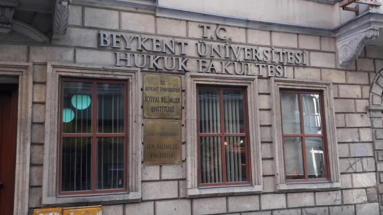 Стамбульский университет Бейкент (İstanbul Beykent Üniversitesi), Стамбул Стамбульский университет Бейкент (İstanbul Beykent Üniversitesi), Стамбул