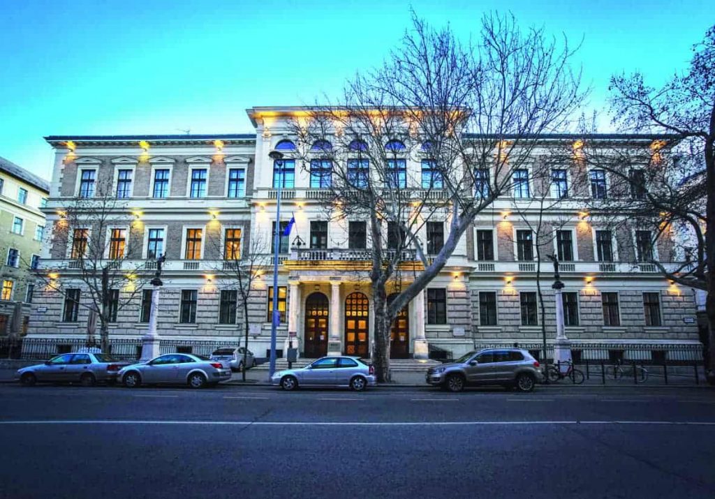 budapest-business-university-admission Будапештский экономический университет BBU BGF поступление и обучение